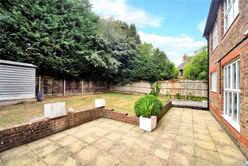 Great Ellshams, Banstead, Surrey, SM7