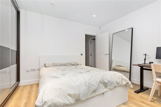Highbury Hill, London, N5