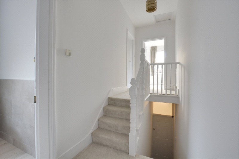 Charlton Road, London, SE3