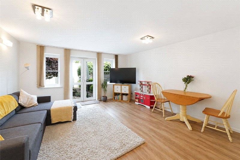 Kiver Road, London, N19