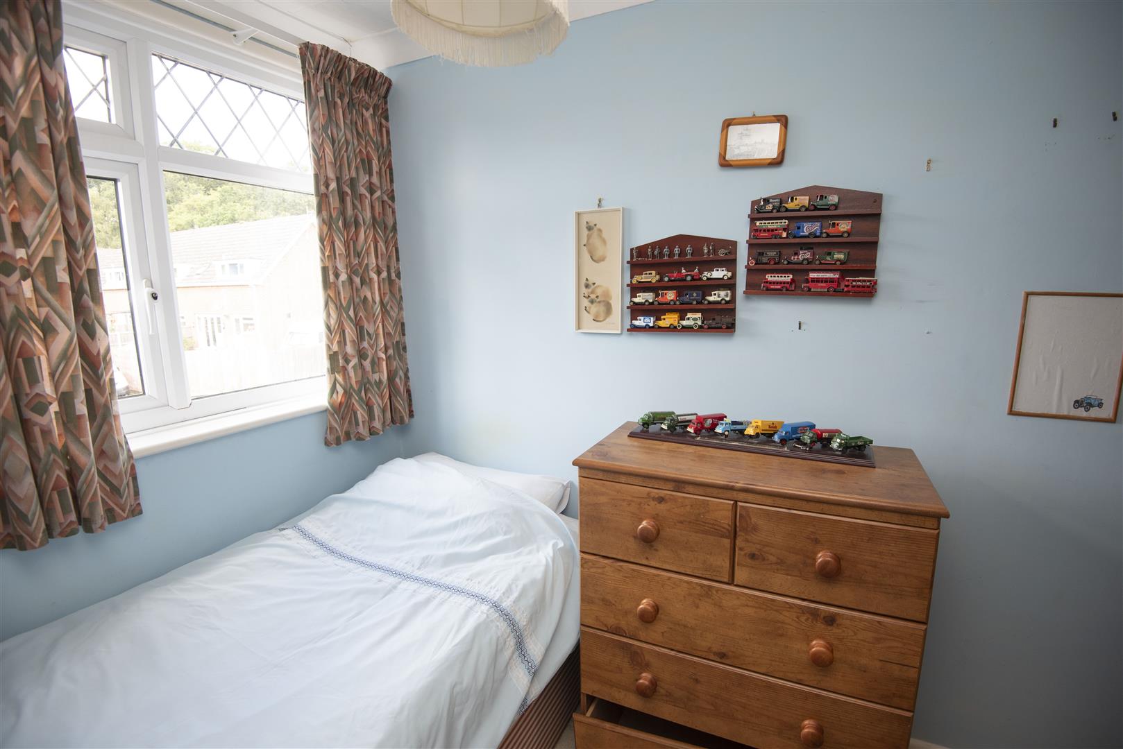 A BEDROOM 4 OR 5 DSC