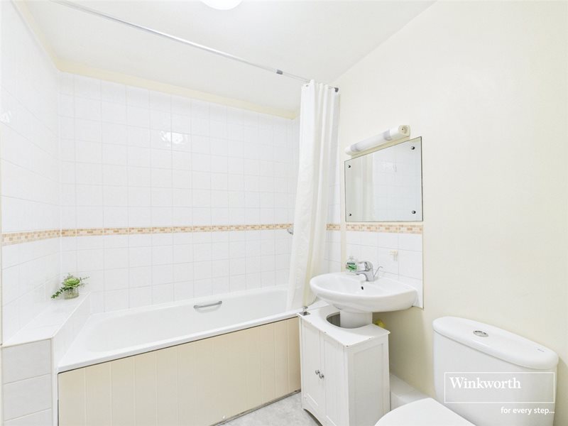 Kennet Street, Reading, Berkshire, RG1