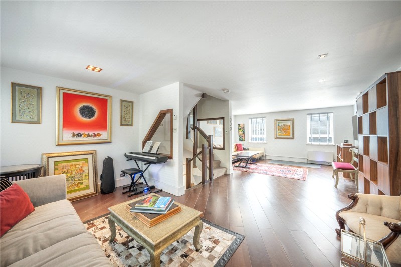 Abinger Mews, Maida Hill, London, W9