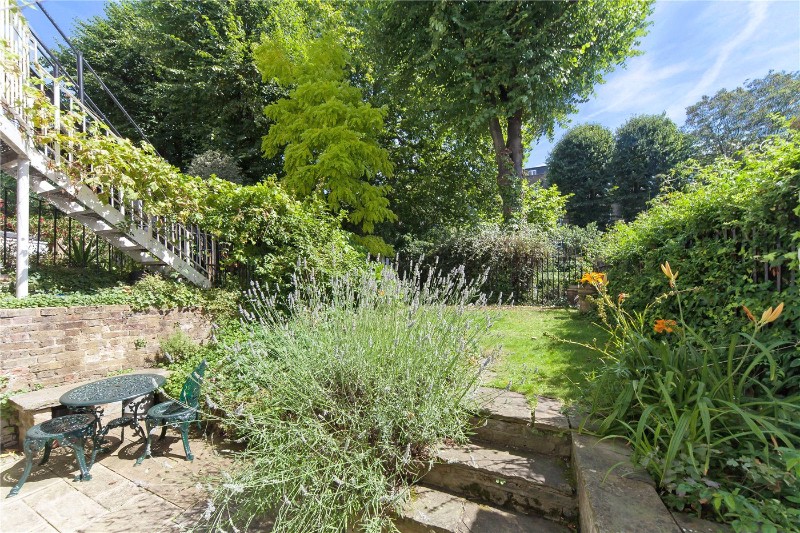 Elgin Crescent, London, W11