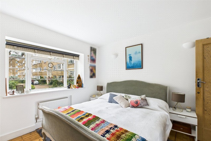 Streatham High Road, London, SW16