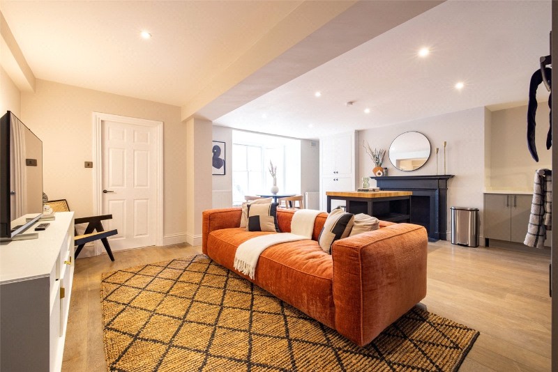 Gloucester Mews, Bayswater, W2