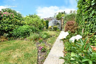 Bridgewood Road, Worcester Park, KT4
