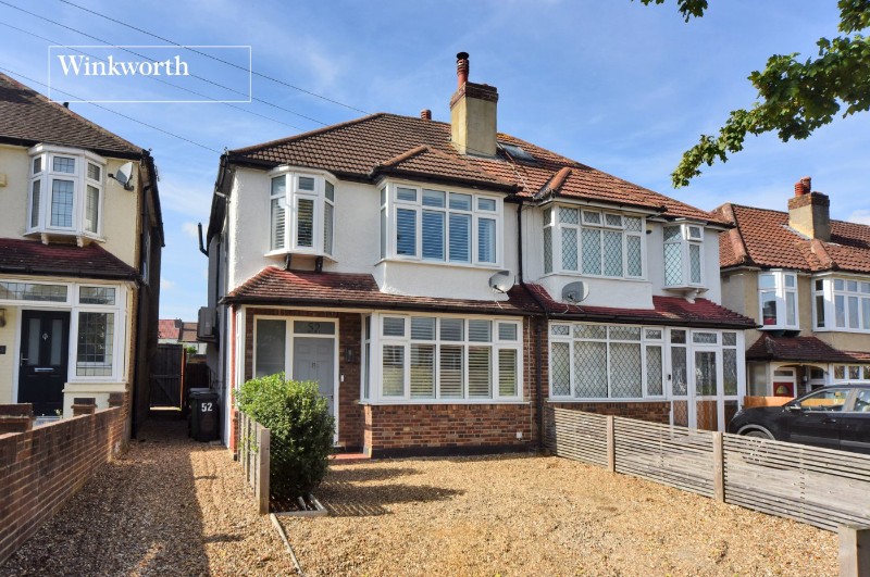 Ardrossan Gardens, Worcester Park, Surrey, KT4
