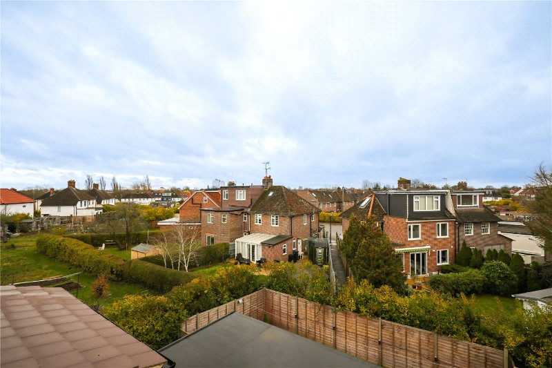 Walton Way, London, W3