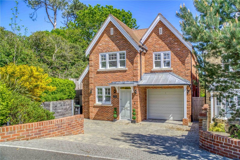 Sandecotes Road, Lower Parkstone, Poole, BH14