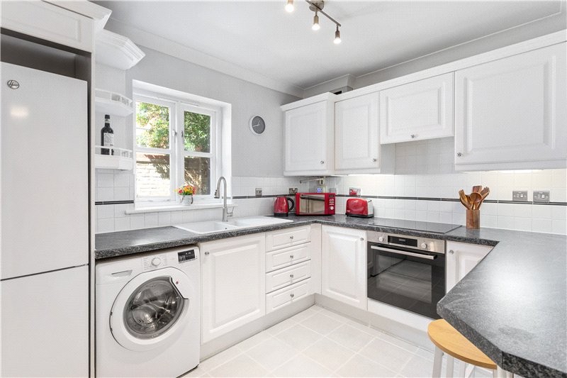 Cottesloe Mews, London, SE1