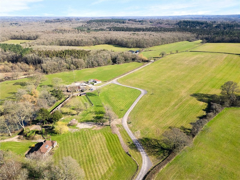 Woolley Green Farm, Dores Lane, Braishfield, SO51