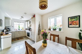 Towns End Gardens, Farnham, Surrey, GU9