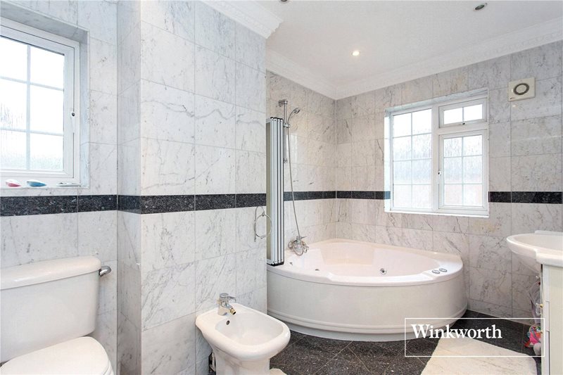 Hendon Avenue, Finchley, London, N3