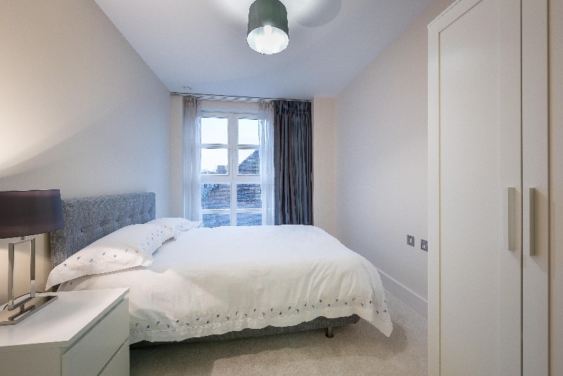 Moreton Street, London, SW1V
