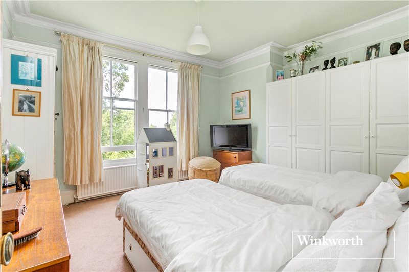 Grove Avenue, Finchley, London, N3