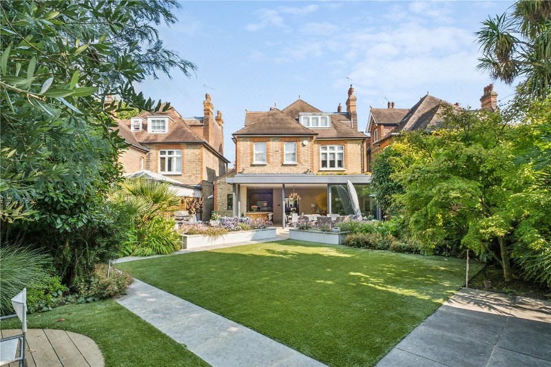 Larpent Avenue, London, SW15