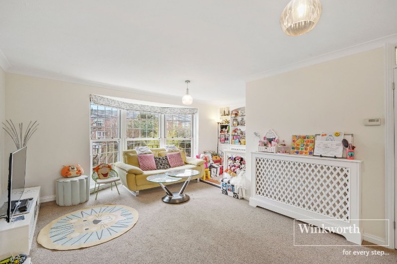 -Springpark Drive, Beckenham, BR3