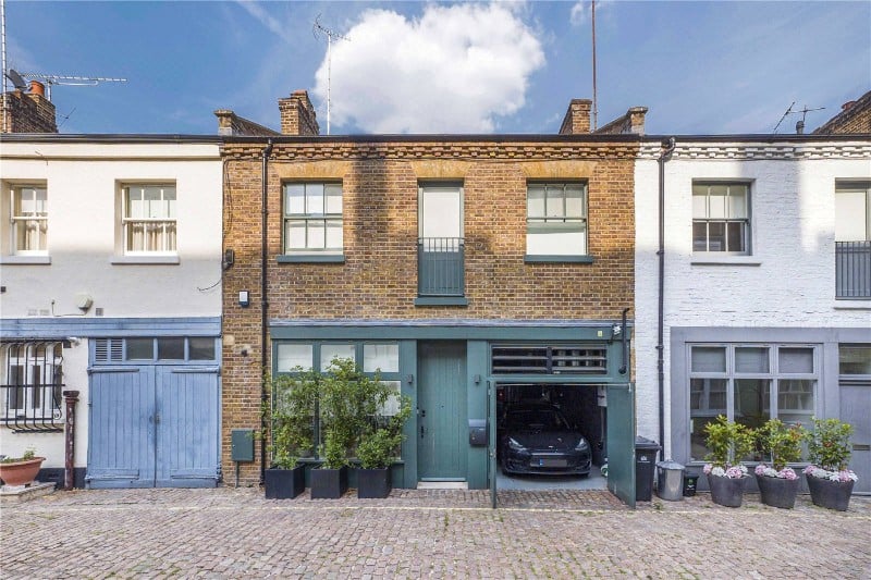 Lancaster Mews, London, W2