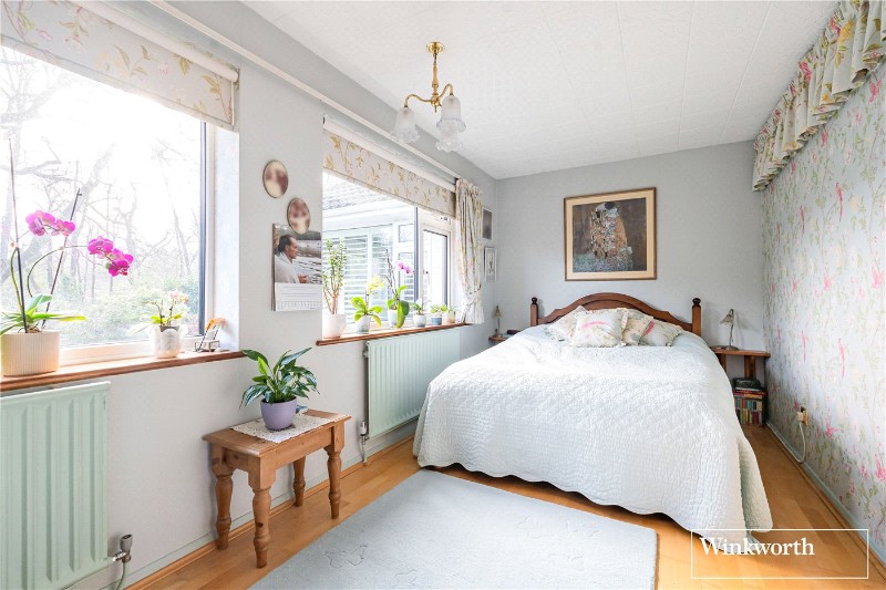 Pinewood Gardens, Bagshot, Surrey, GU19