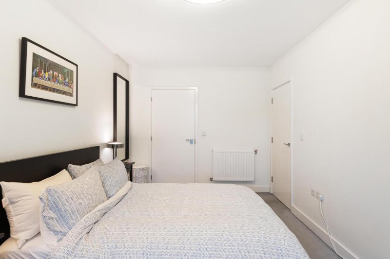 Apple Yard, London, SE20