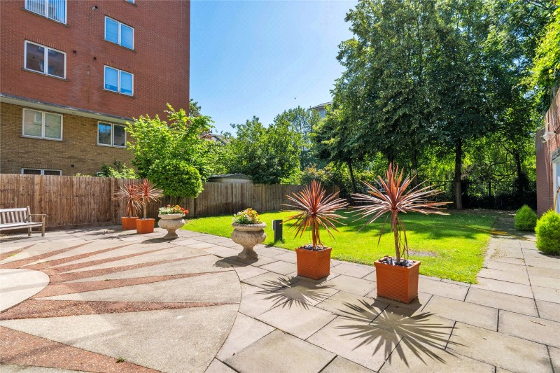 Regent Court, North Bank, St John's Wood, London, NW8