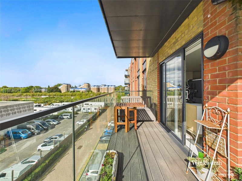 Oscar Wilde Road, Reading, Berkshire, RG1