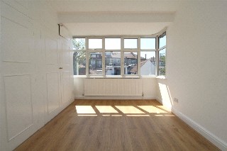 Cleveley Crescent, London, W5