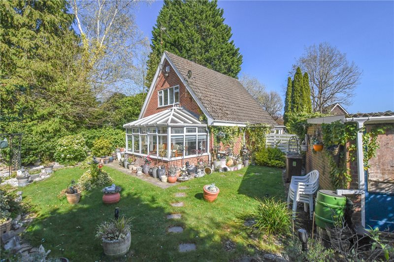 Foxcote, Finchampstead, Wokingham, Berkshire, RG40
