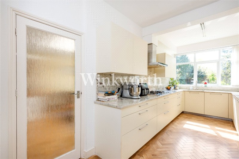 The Grove, London, N13