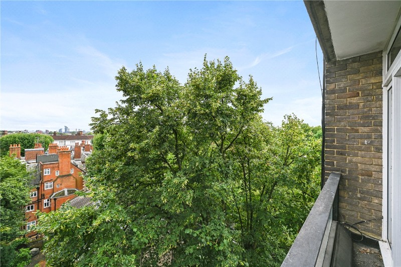 Park Close, Ilchester Place, London, W14