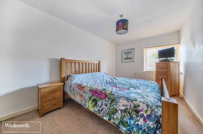 Novello Close, Basingstoke, Hampshire, RG22