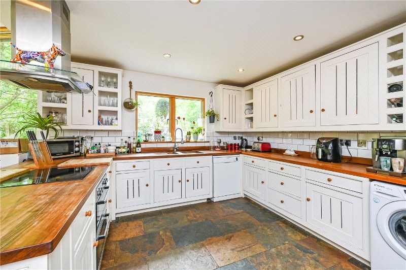 Farther Common Lane, Hill Brow, Liss, Hampshire, GU33