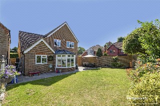 Heywood Drive, Bagshot, Surrey, GU19
