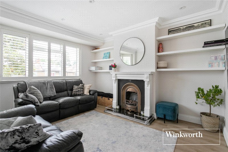 Connaught Road, Barnet, EN5