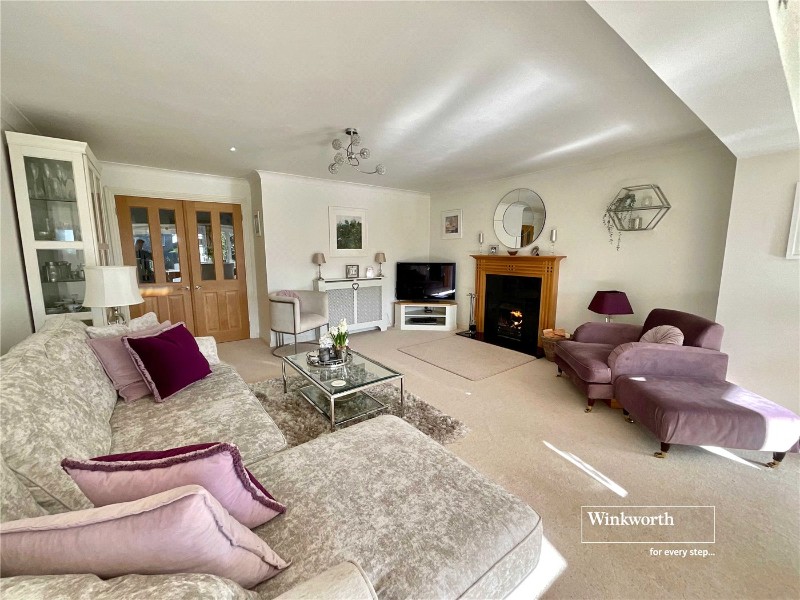 Stuart Road, Highcliffe, Dorset, BH23