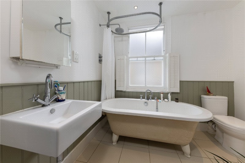 Abbotstone Road, London, SW15