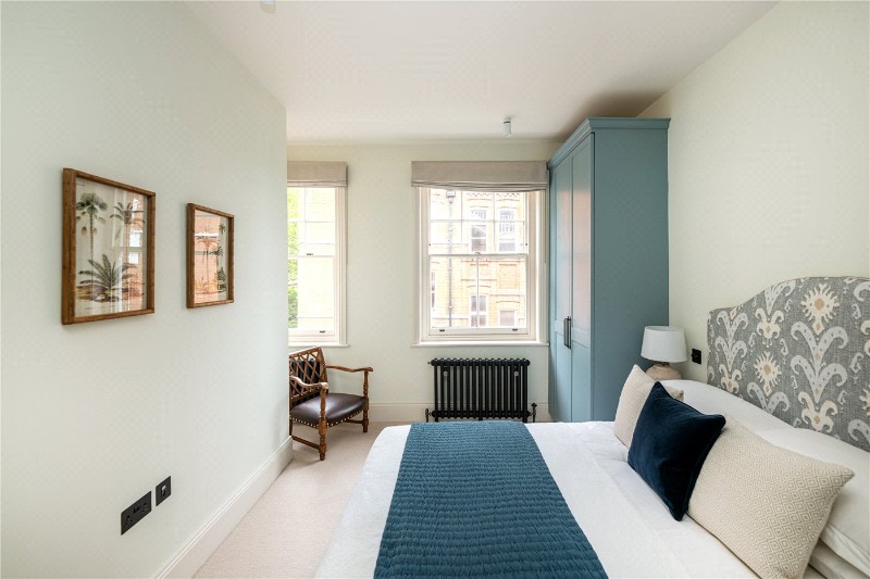 Cheyne Court, London, SW3