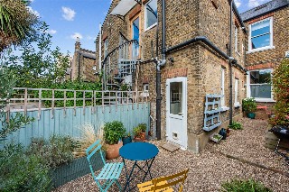 St. John&#39;s Road, London, N15