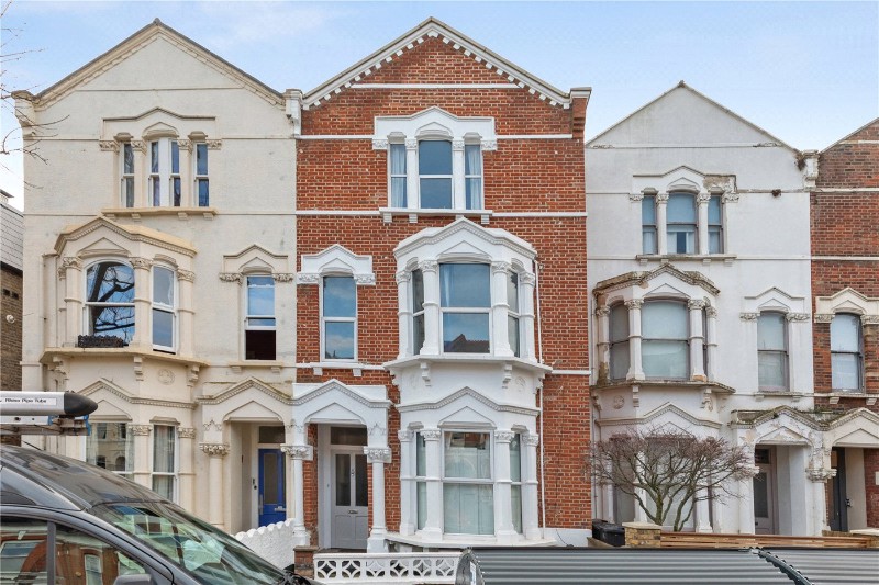 Clissold Crescent, London, N16