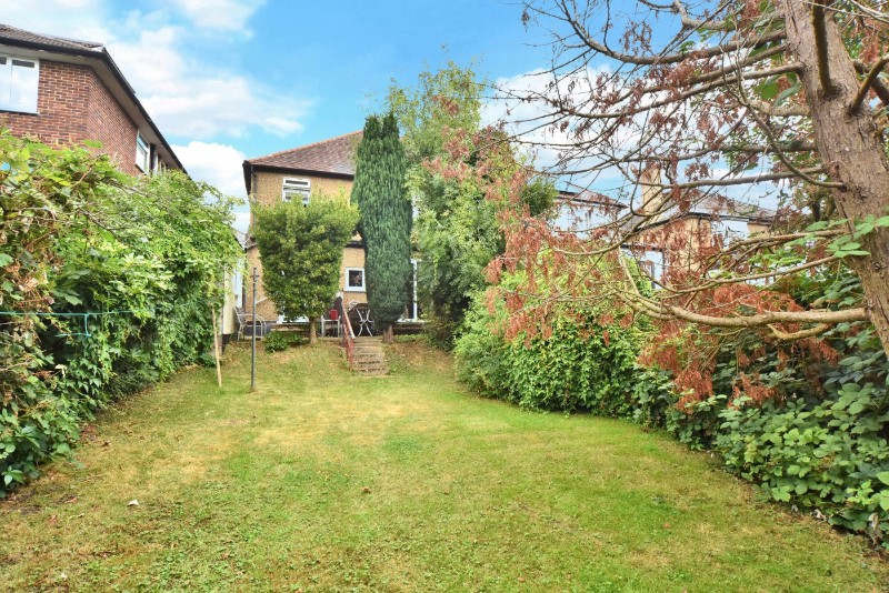 Moreton Road, Worcester Park, KT4