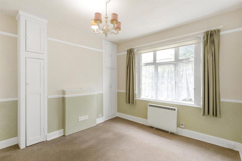 Grecian Crescent, London, SE19