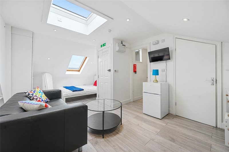 Frithville Gardens, Shepherds Bush, London, W12
