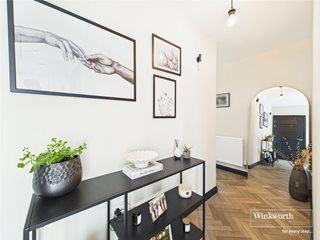 13 Trobridge Parade, Grahame Park Way, Colindale, London, NW9