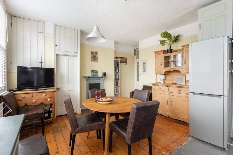 Salterford Road, London, SW17