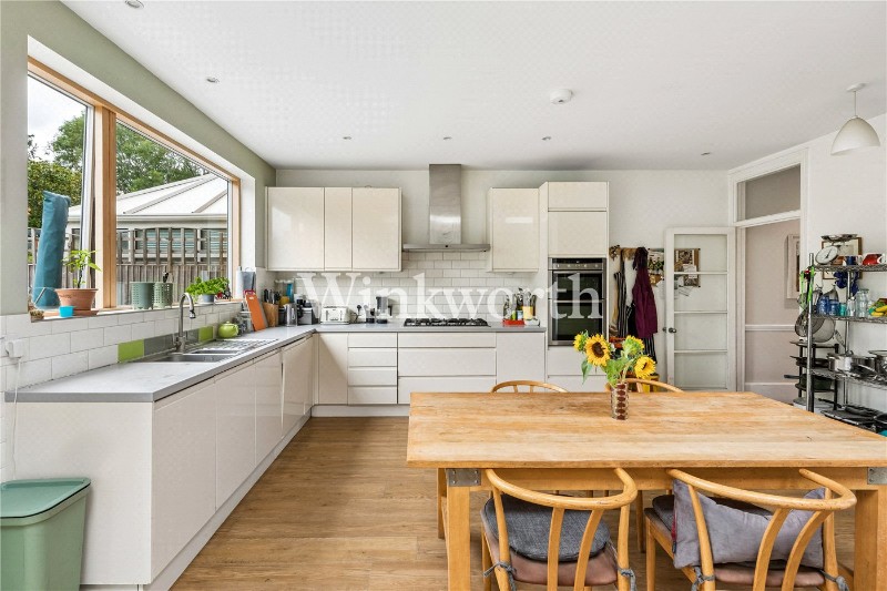 Lakeside Road, London, N13