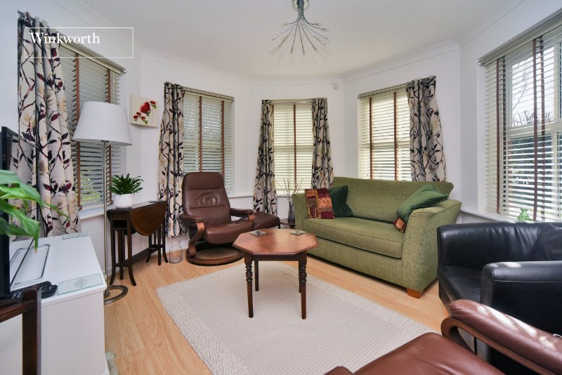 Overton Road, Sutton, SM2