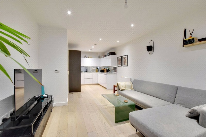 Granite Apartments, 30 River Gardens Walk, Greenwich, London, SE10