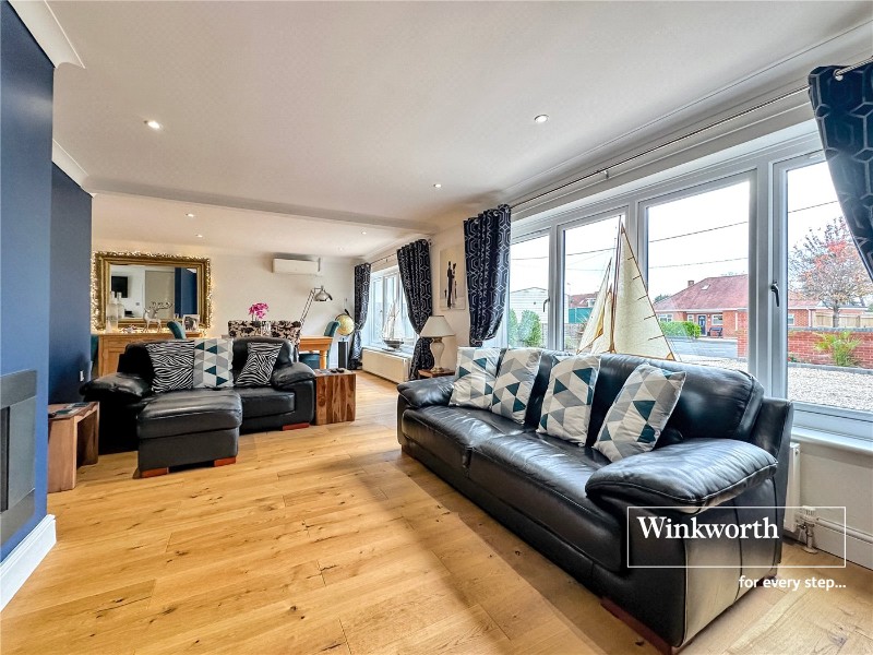 Winnards Close, West Parley, Ferndown, Dorset, BH22