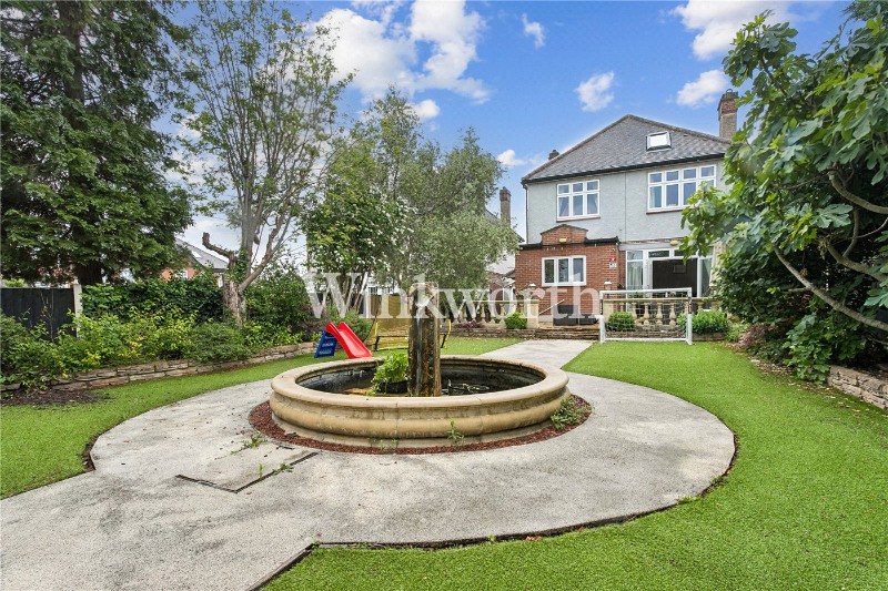 Bourne Hill, London, N13